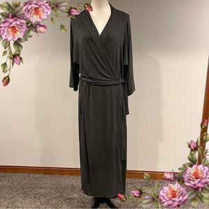 Casual comfortable wrap maxi robe size‎ large